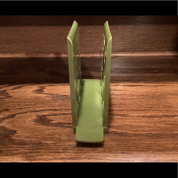 Vintage Avocado Green Napkin Holder - Picture 4 of 7